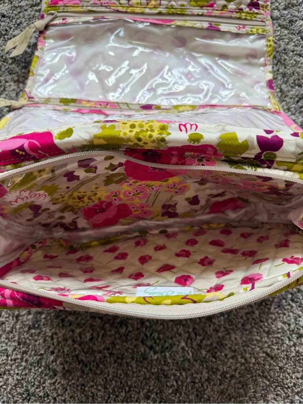 #219 Vera Bradley Quilted Floral Hanging Travel Organizer